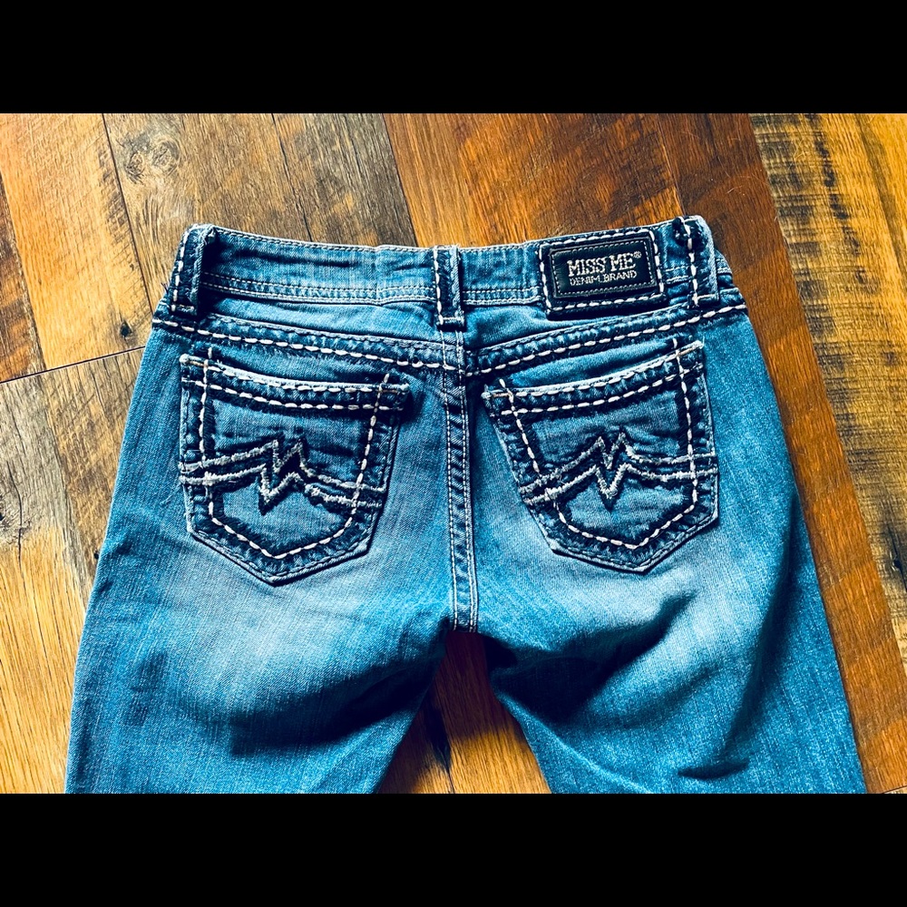Miss Me Sunny Capri Jeans 28